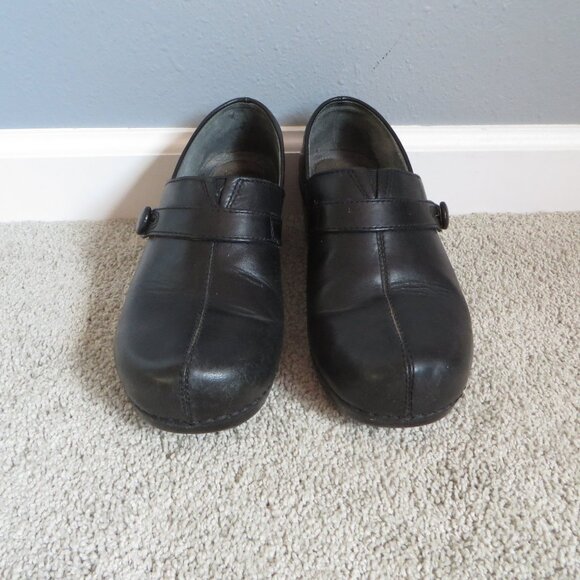 Dansko Womens Clogs/Shoes Size 7.5/8/38 Black Leather Button Detail #9815020200 - Picture 3 of 11